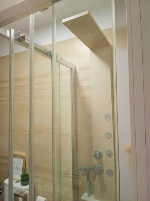 Precioso Apartamento Con Terraza En Piso Superior ลอส เรอาเลคอส ภายนอก รูปภาพ