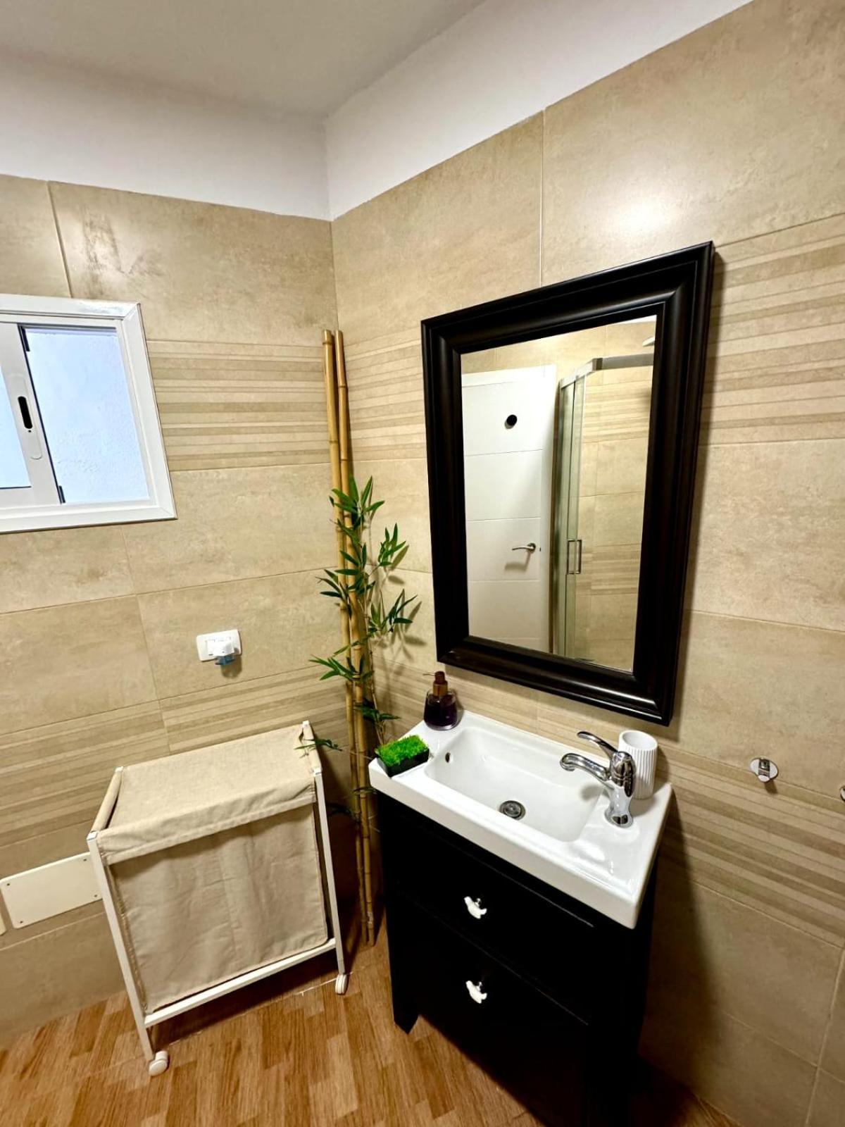 Precioso Apartamento Con Terraza En Piso Superior ลอส เรอาเลคอส ภายนอก รูปภาพ